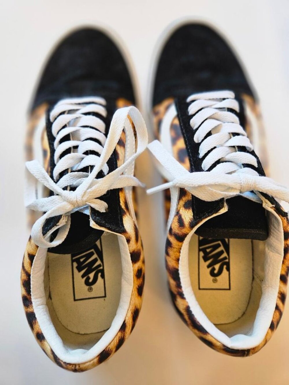VANS Old Skool sneakers, leopard/blk print design, suede upper S=8 - Picture 2 of 8